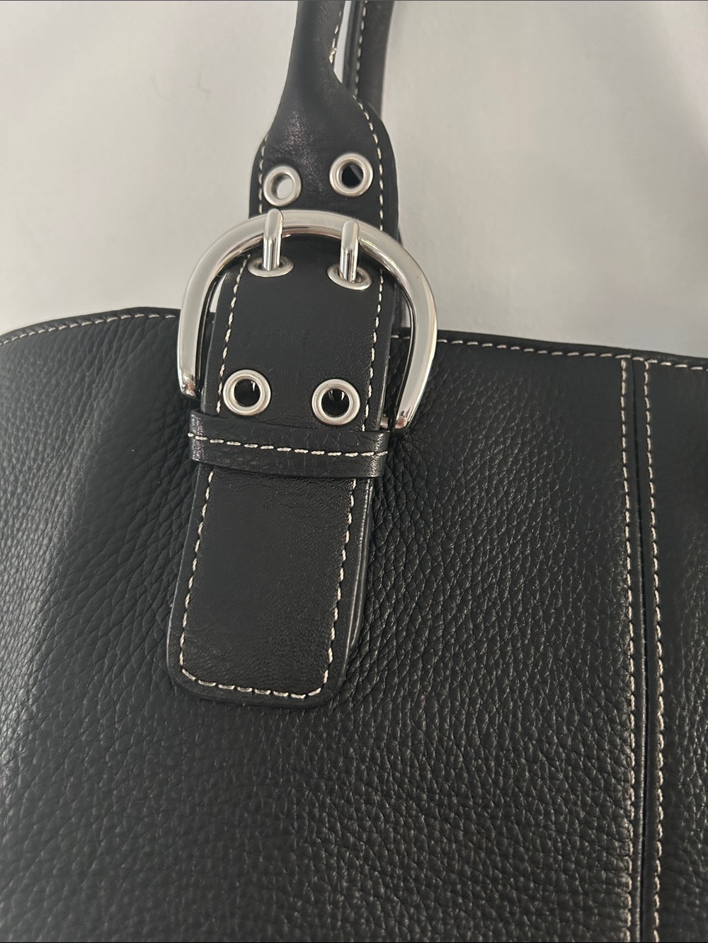 Tignanello Y2K Black Leather Shoulder Bag with Large Silver Buckles - Picture 2 of 13